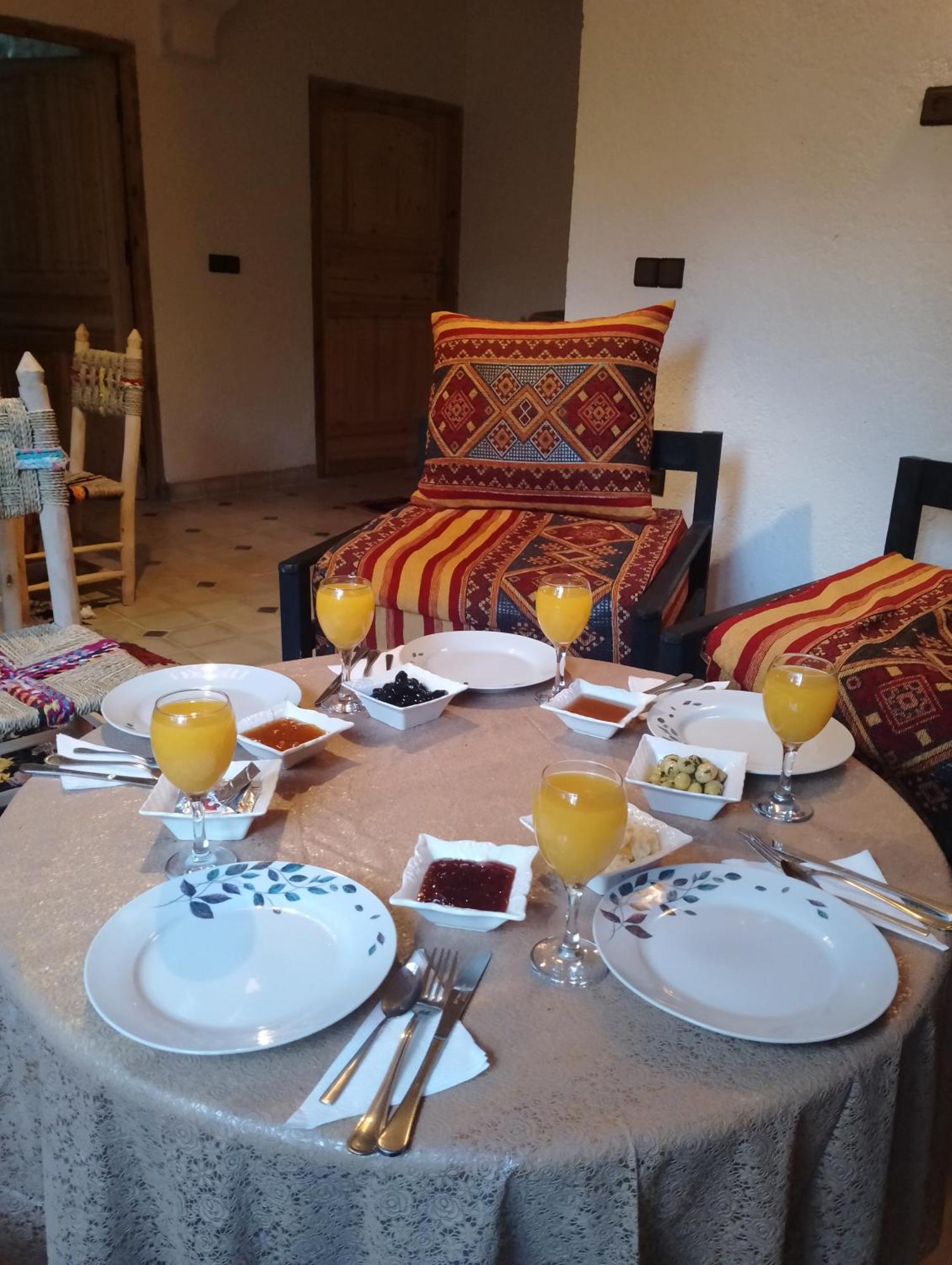 Riad Idar Уїрґан Номер фото